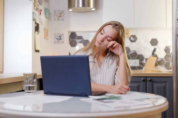 Comment gérer les symptômes du syndrome de fatigue chronique (SFC) ?
